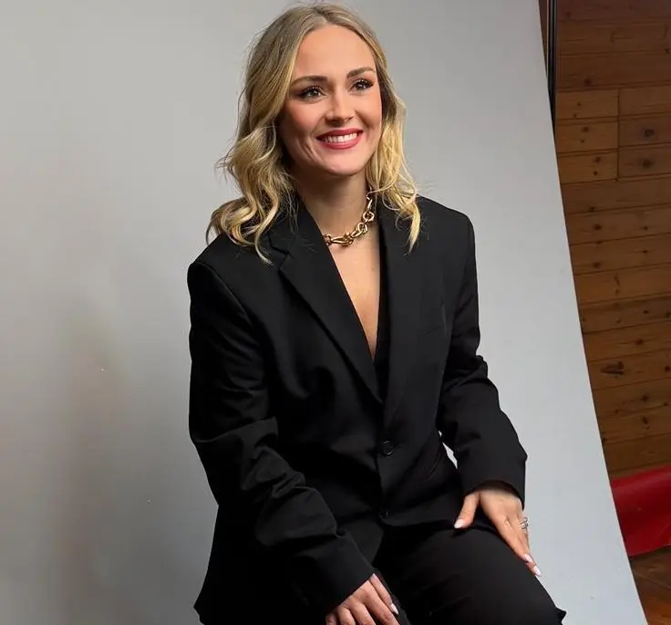 Isaline Gontier - Conseil en image, style, morphologie et colorimétrie